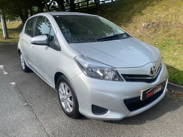 Toyota Yaris HATCHBACK in Down