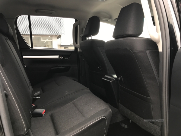 Toyota Hilux Invincible D/Cab Pick Up 2.8 D-4D Auto in Antrim