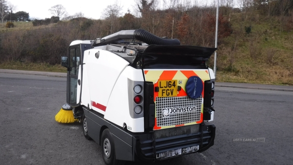 Johnstons 2000CX201 Road Sweeper in Down