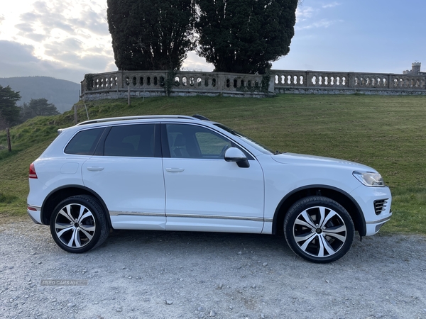 Volkswagen Touareg DIESEL ESTATE in Down