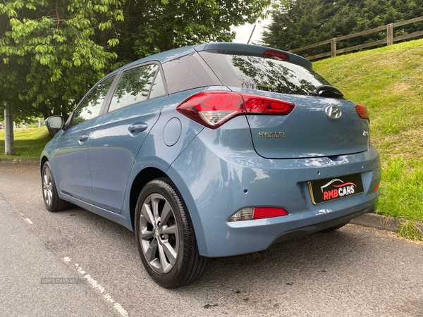 Hyundai i20 HATCHBACK in Down