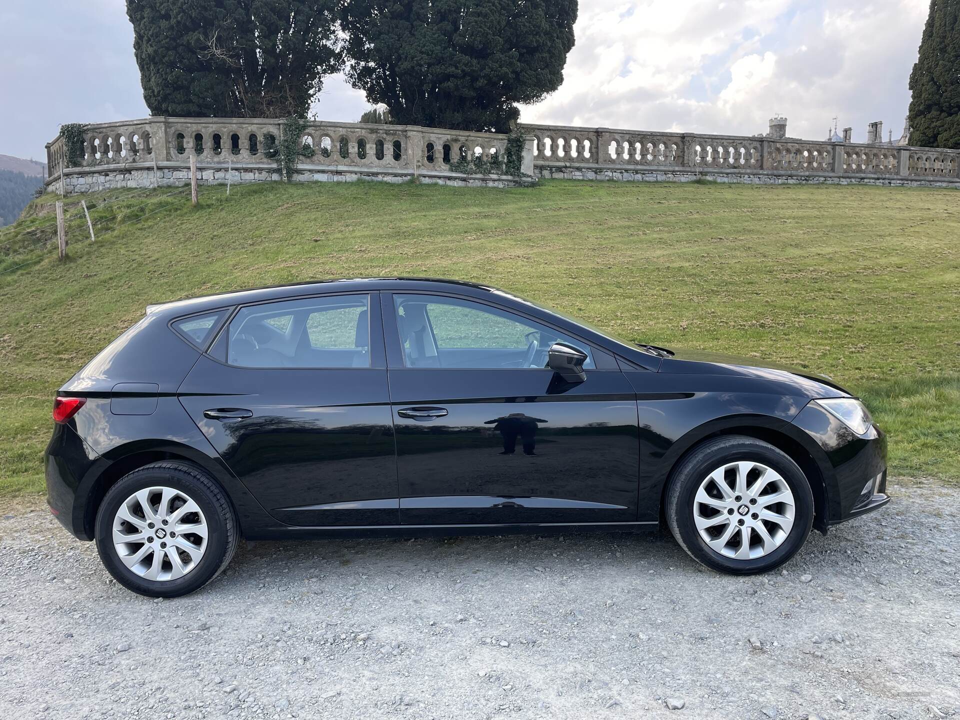 Seat Leon HATCHBACK in Down