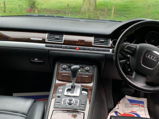 Jan 2010 Audi A8 3.0 TDI Quattro Sport 4dr Tip Auto