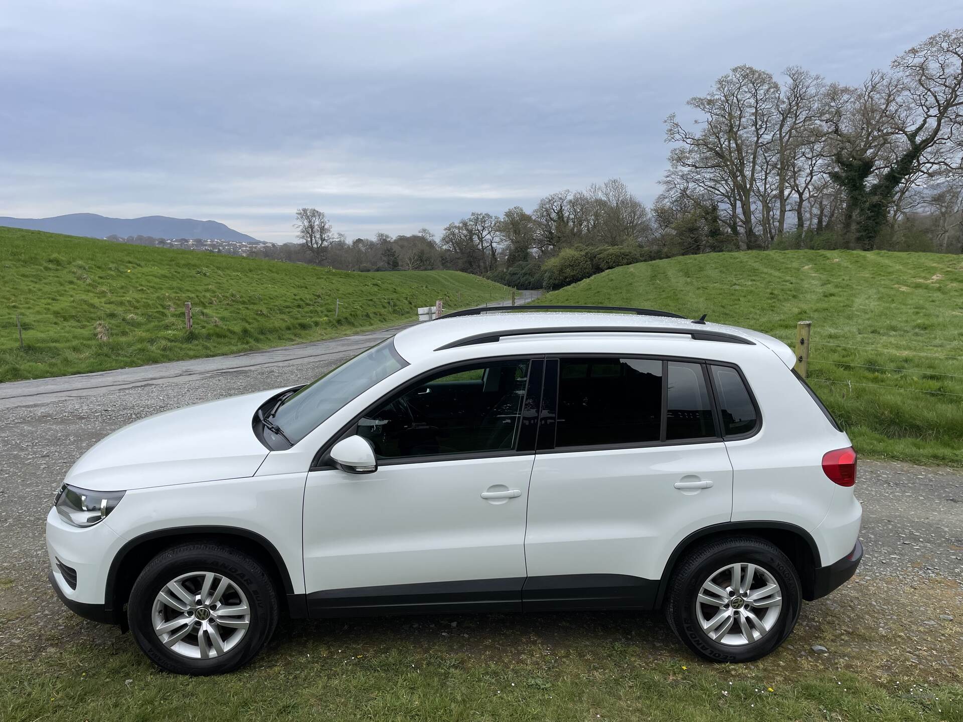 Volkswagen Tiguan DIESEL ESTATE in Down