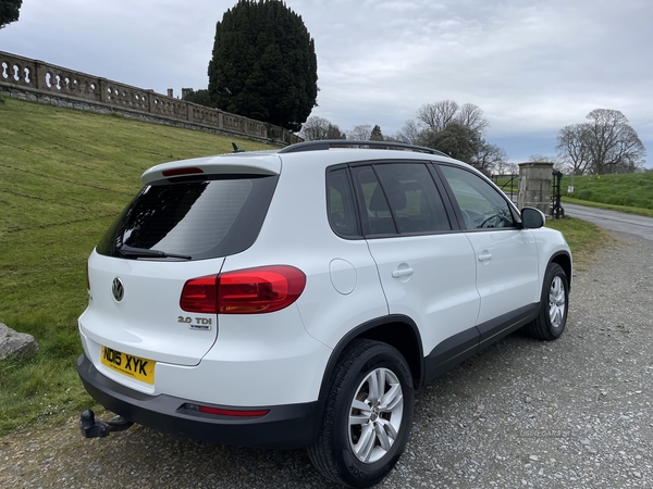 Volkswagen Tiguan DIESEL ESTATE in Down