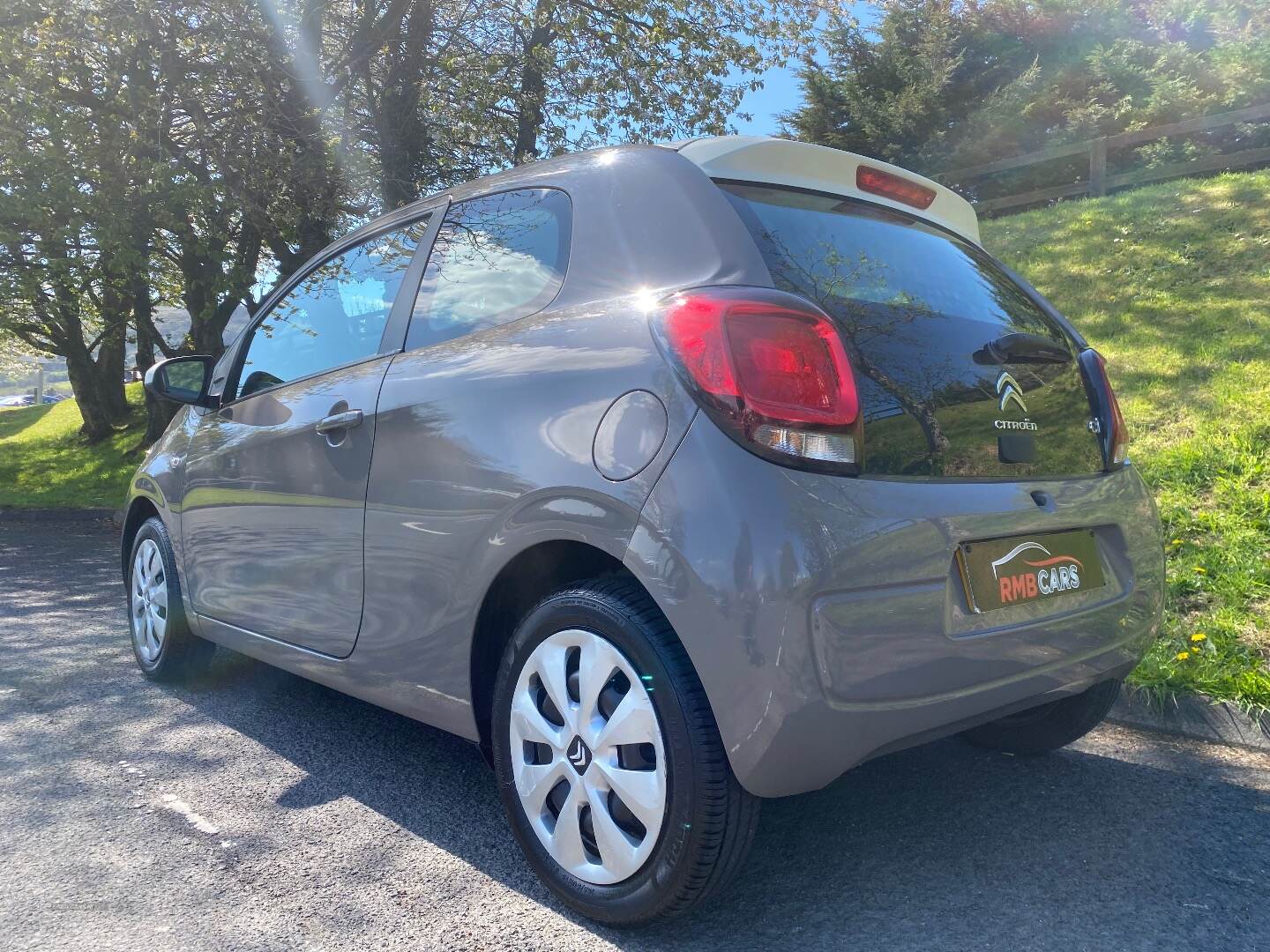 Citroen C1 HATCHBACK in Down