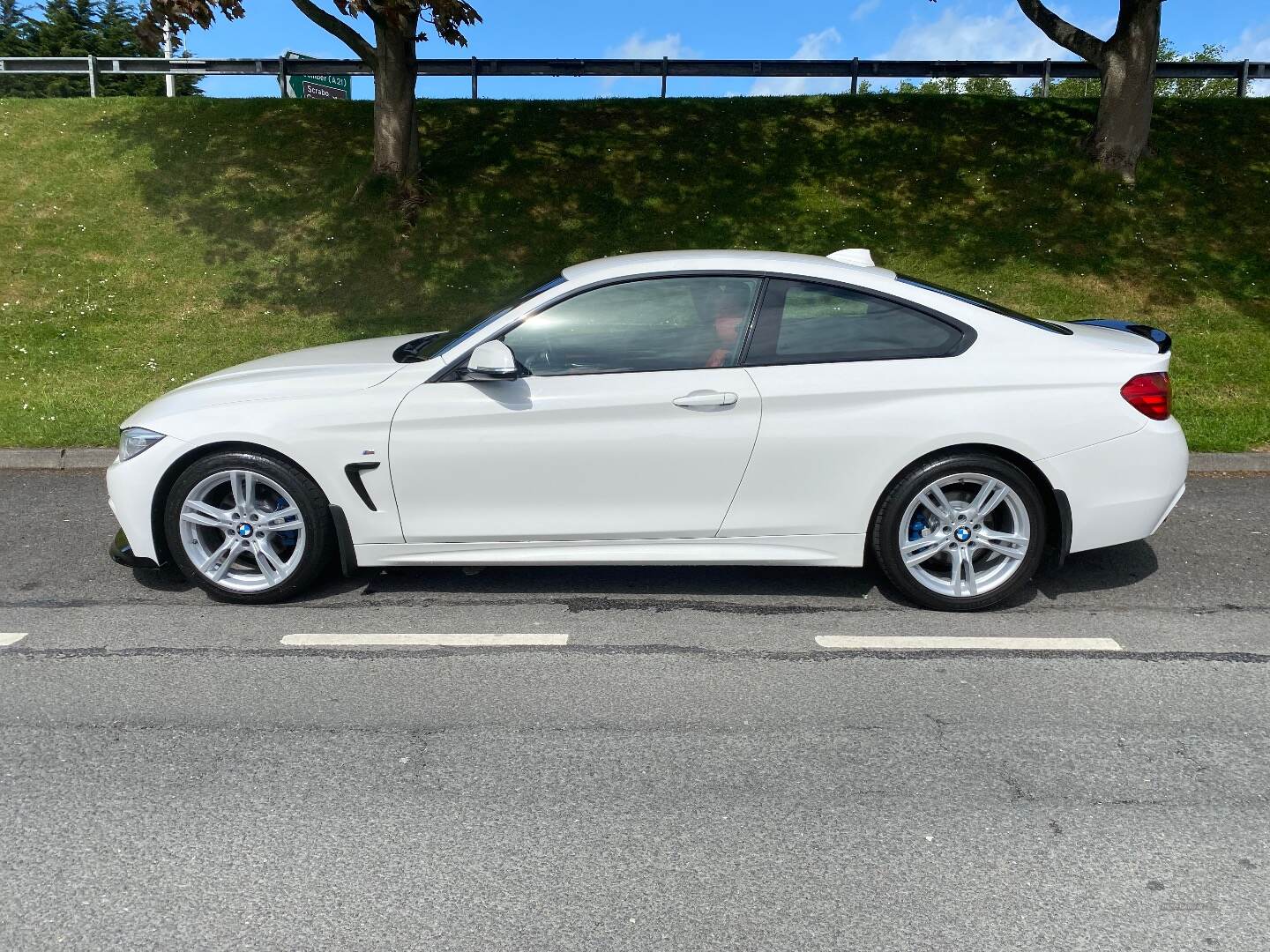 BMW 4 Series DIESEL COUPE in Down