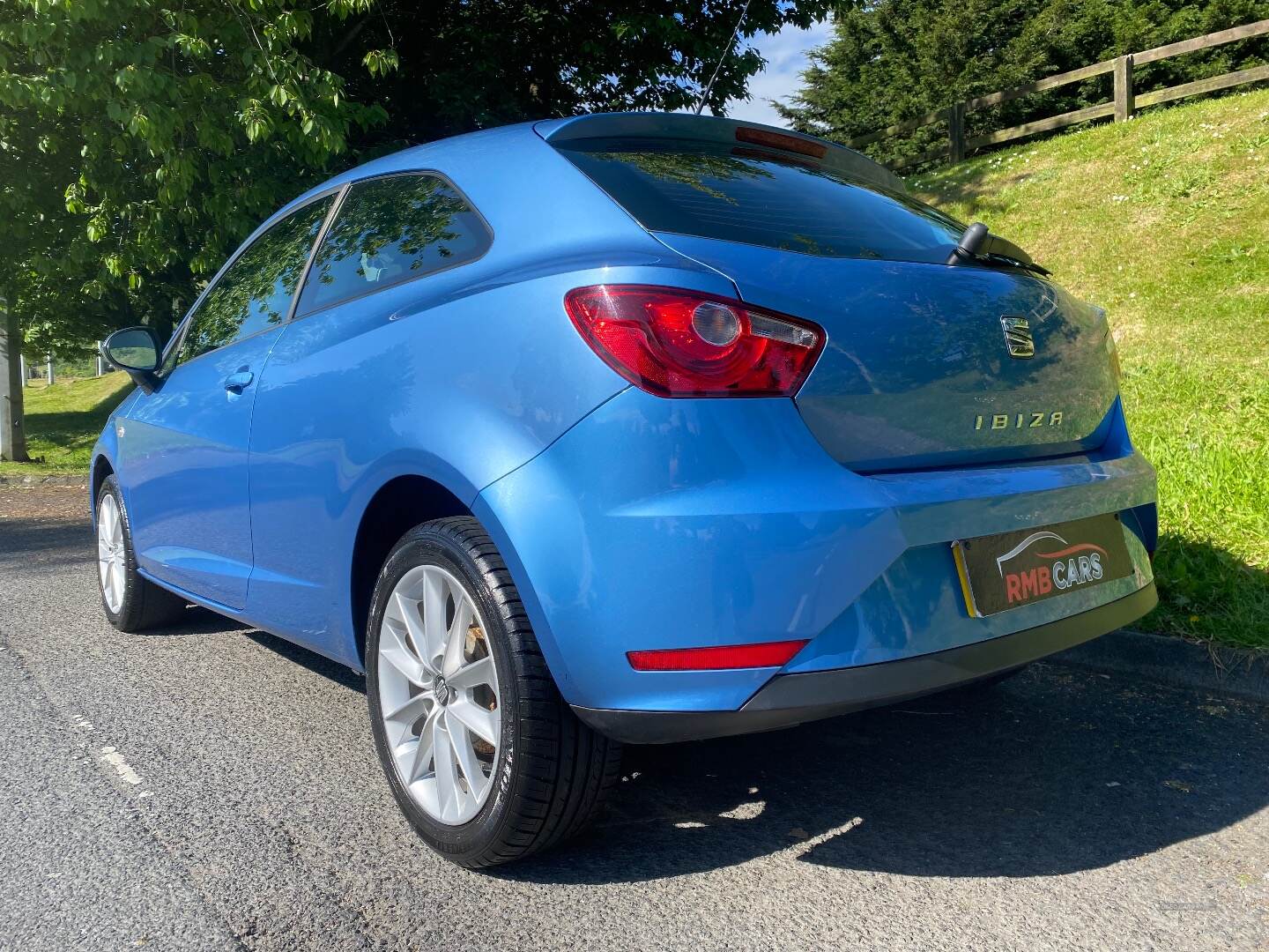 Seat Ibiza SPORT COUPE SPECIAL EDITION in Down