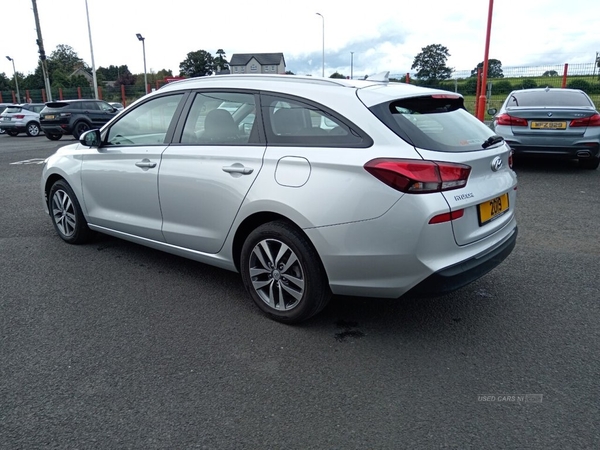 Hyundai i30 1.6 CRDI SE NAV 5d 113 BHP PERFECT FOR EXPORT TO REPUBLIC in Tyrone