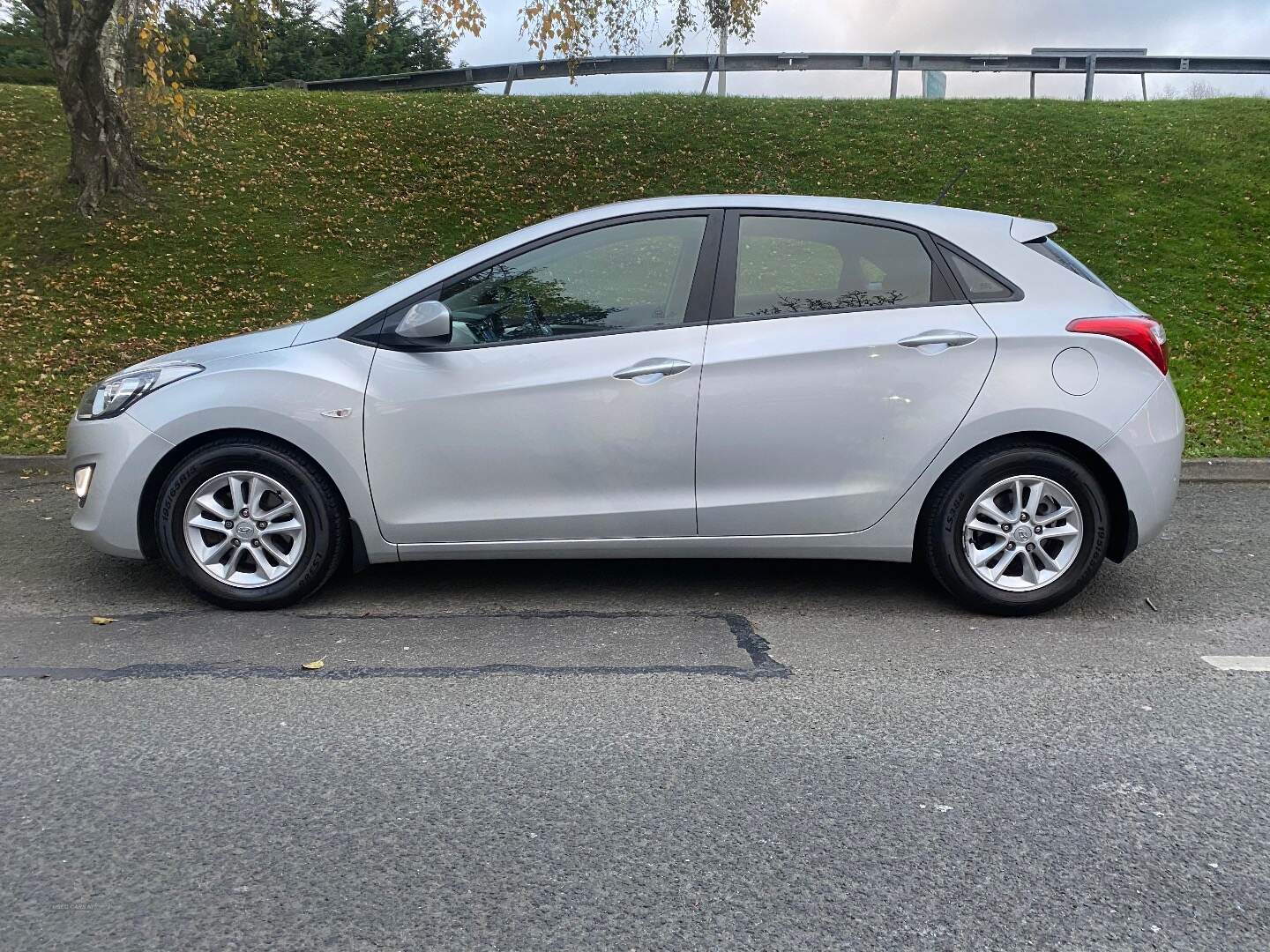 Hyundai i30 HATCHBACK in Down