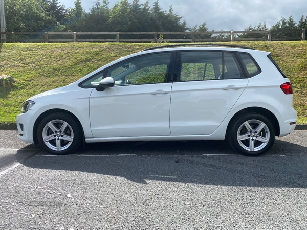 Volkswagen Golf SV DIESEL HATCHBACK in Down