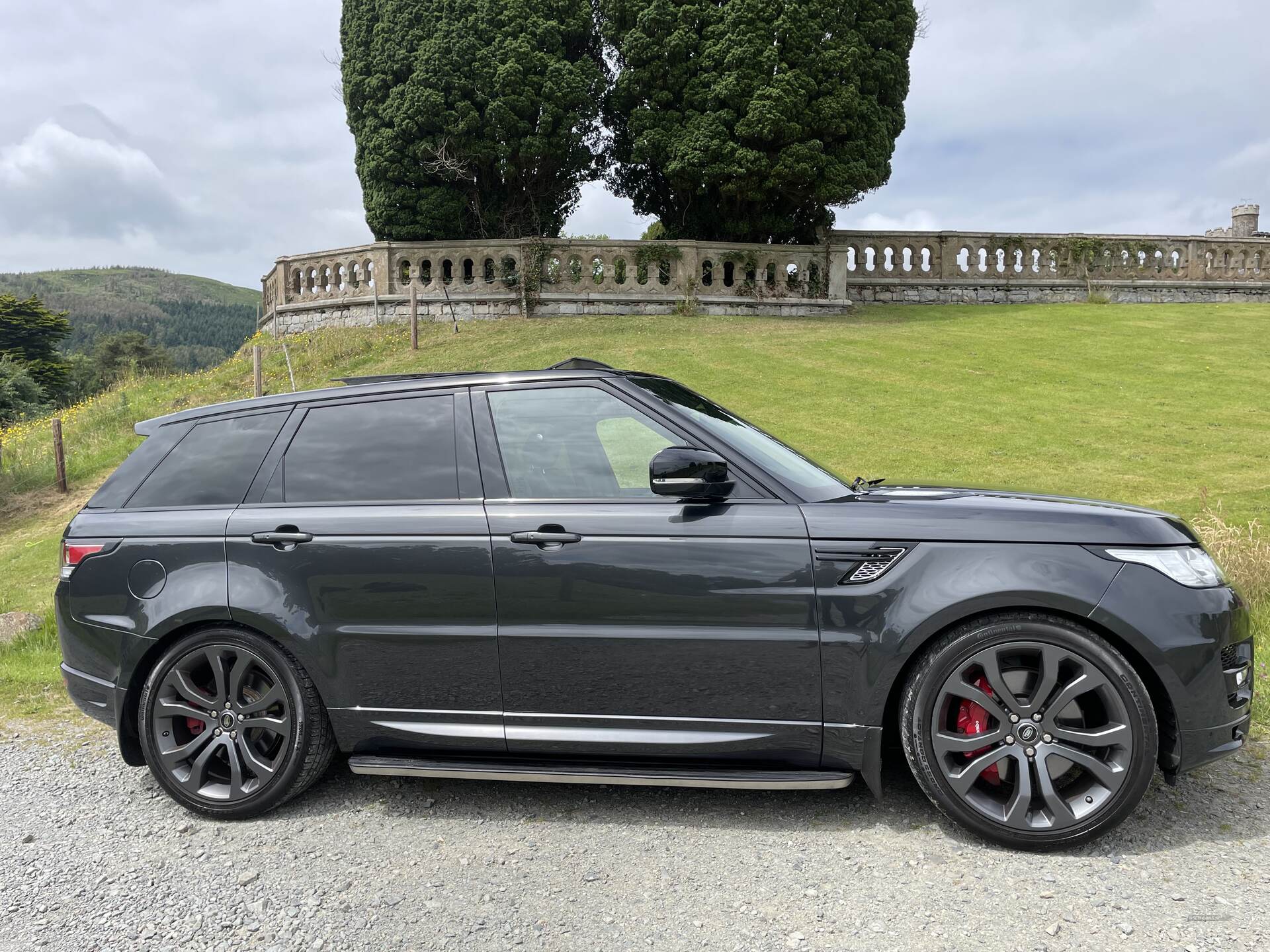 Land Rover Range Rover Sport DIESEL ESTATE in Down