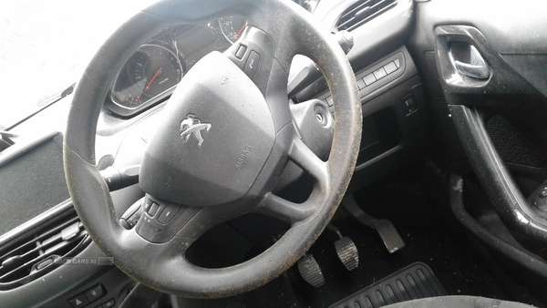 Peugeot 208 DIESEL HATCHBACK in Armagh