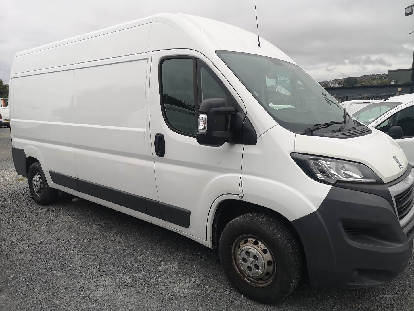 Peugeot Boxer 335 L3 DIESEL in Down