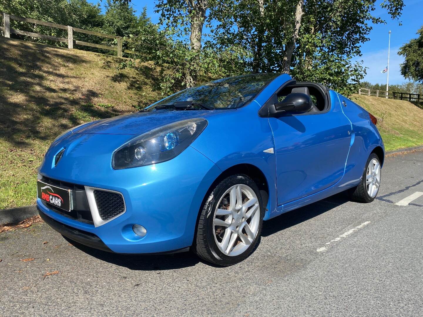 Renault Wind ROADSTER in Down