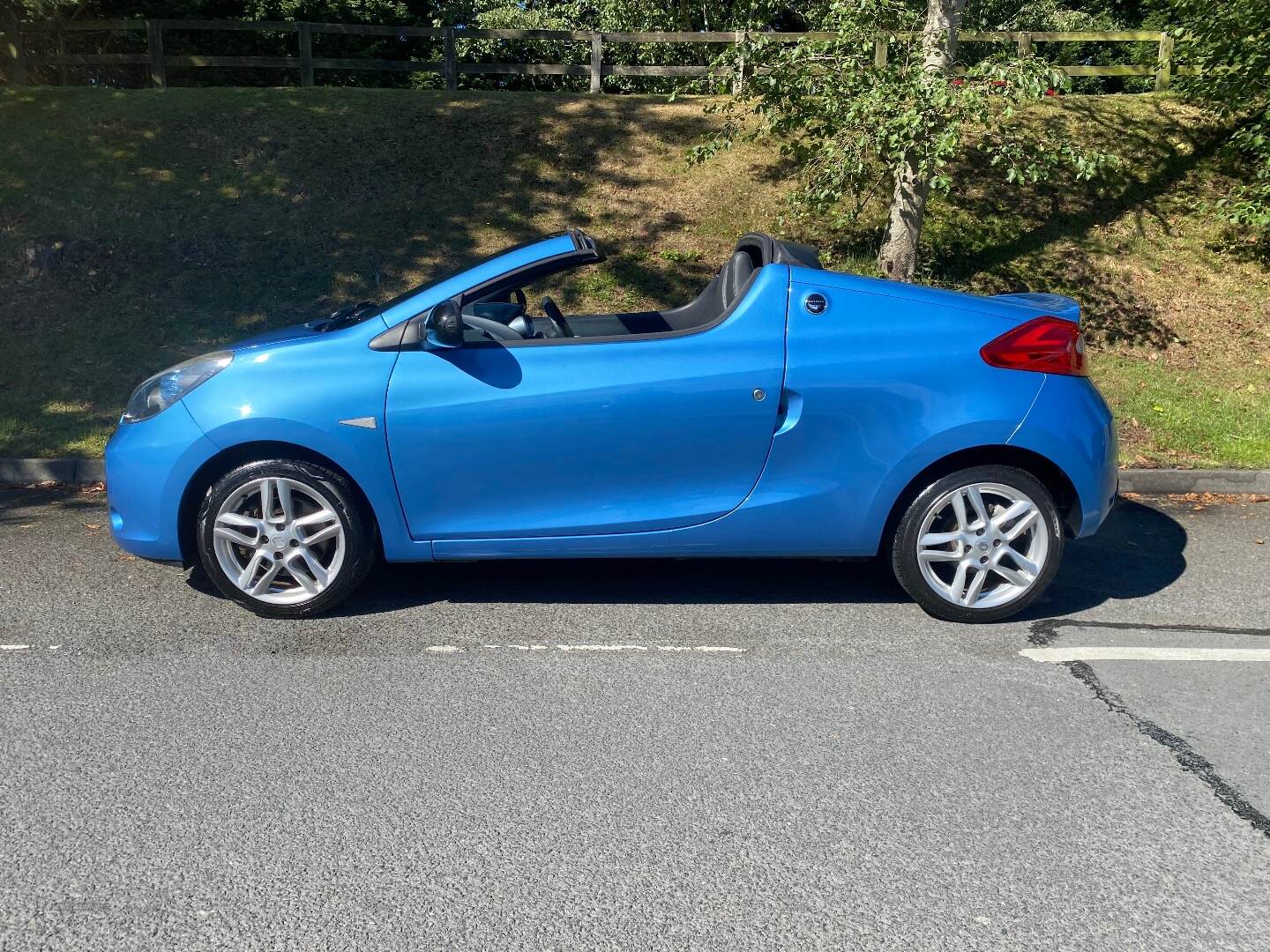 Renault Wind ROADSTER in Down