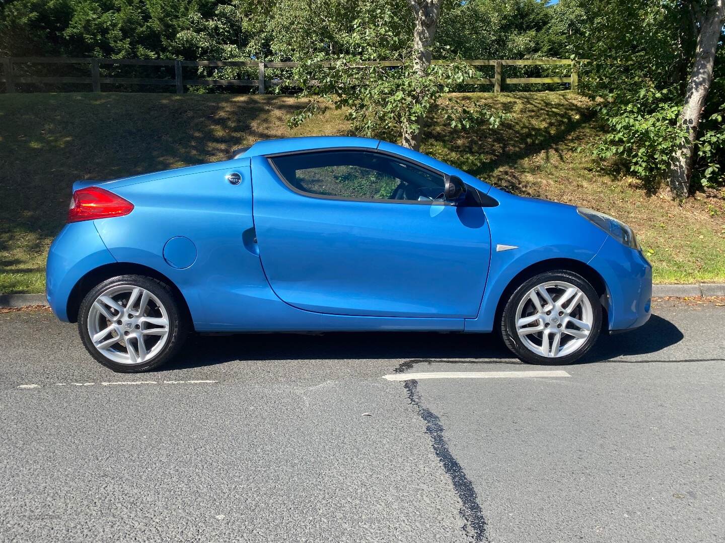 Renault Wind ROADSTER in Down