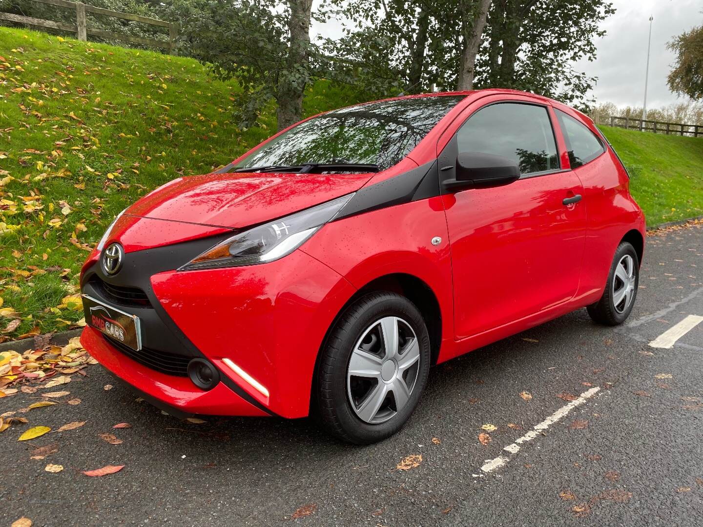 Toyota Aygo HATCHBACK in Down