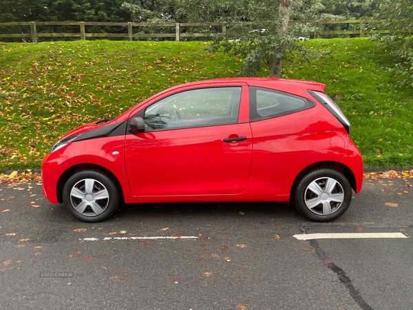 Toyota Aygo HATCHBACK in Down