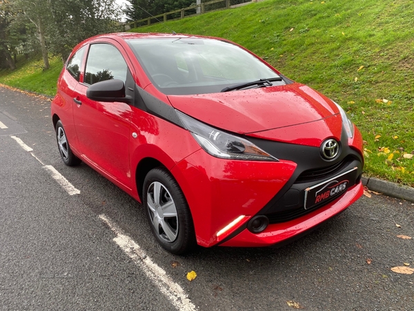 Toyota Aygo HATCHBACK in Down