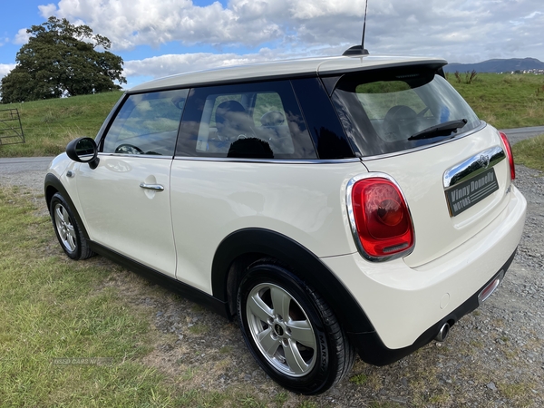 MINI Hatch DIESEL in Down