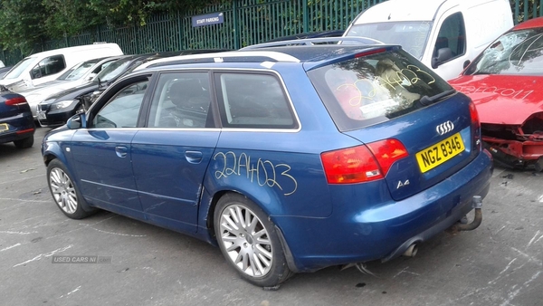 Audi A4 AVANT in Armagh