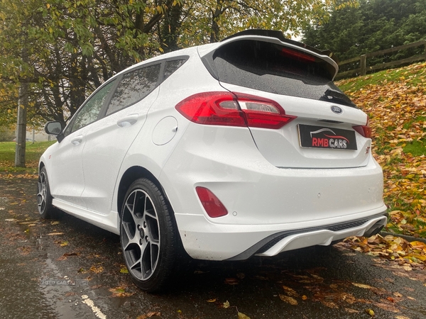 Ford Fiesta HATCHBACK in Down