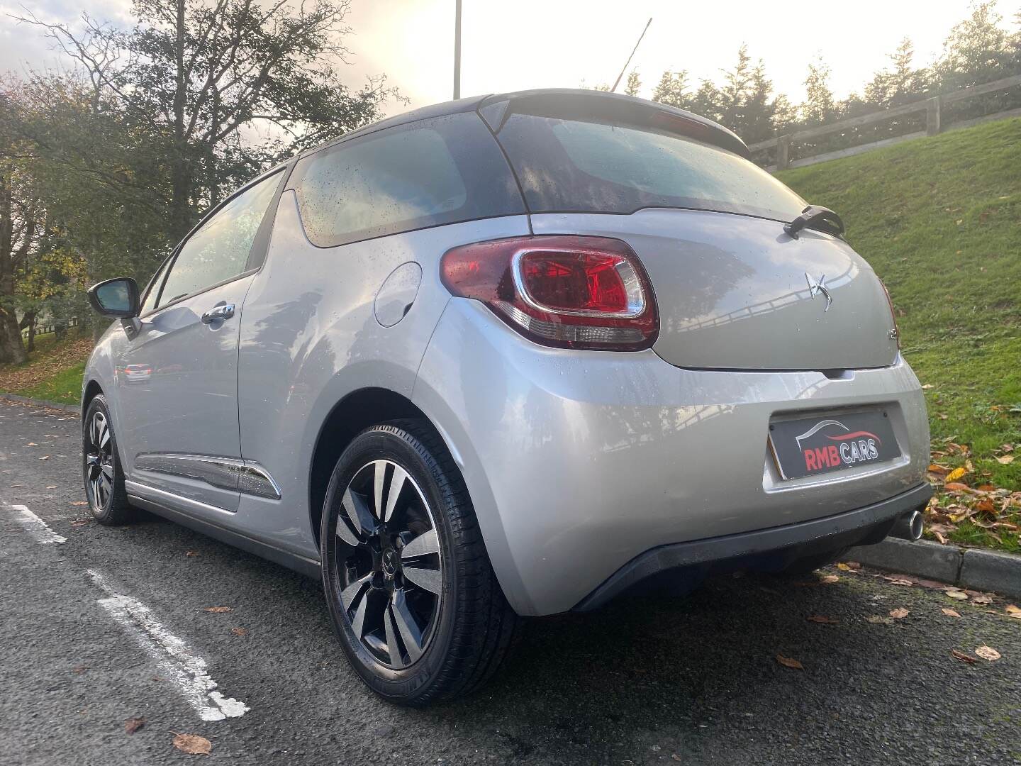 DS 3 DIESEL HATCHBACK in Down