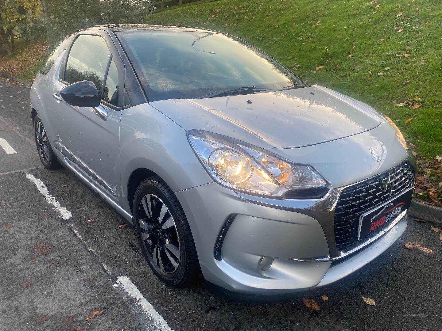 DS 3 DIESEL HATCHBACK in Down