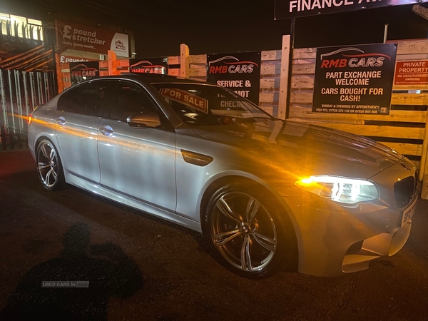 BMW M5 SALOON in Down