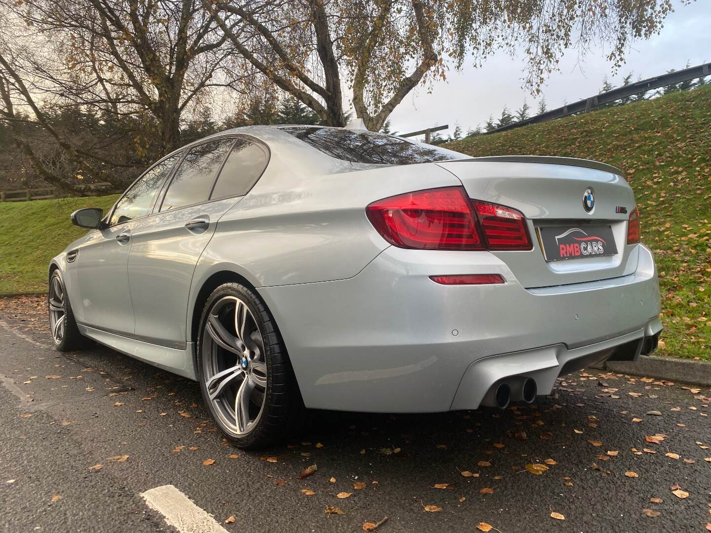 BMW M5 SALOON in Down