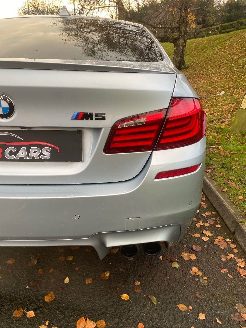 BMW M5 SALOON in Down