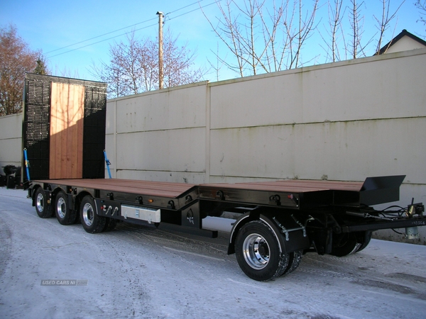 Chieftain 3 + 1 Turntable Trailer in Tyrone