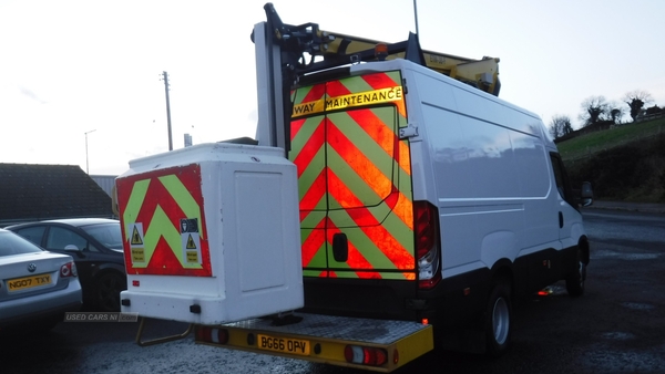 Iveco Daily 50-150 with Versalift ETM 38 Cherry Picker Hoist in Down