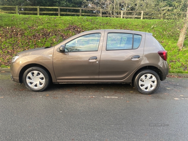 Dacia Sandero HATCHBACK in Down