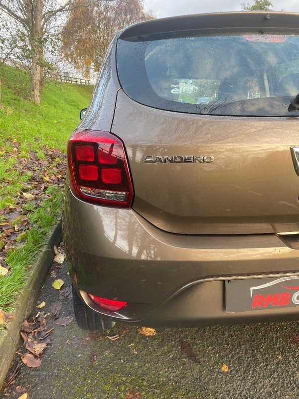 Dacia Sandero HATCHBACK in Down