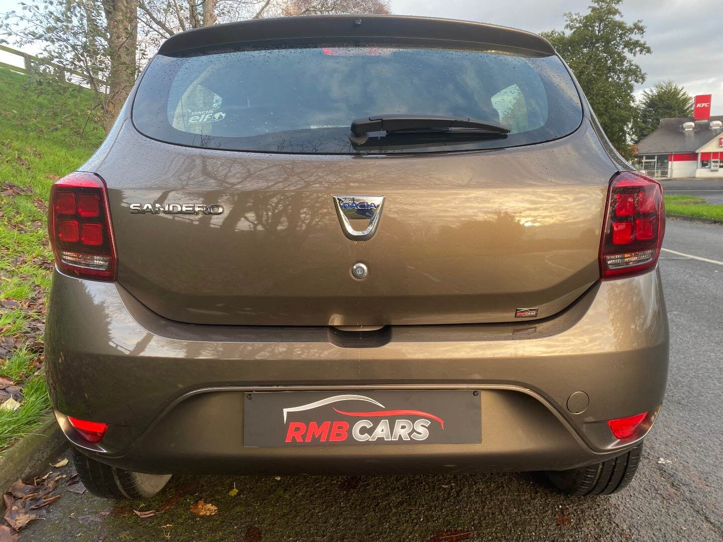 Dacia Sandero HATCHBACK in Down