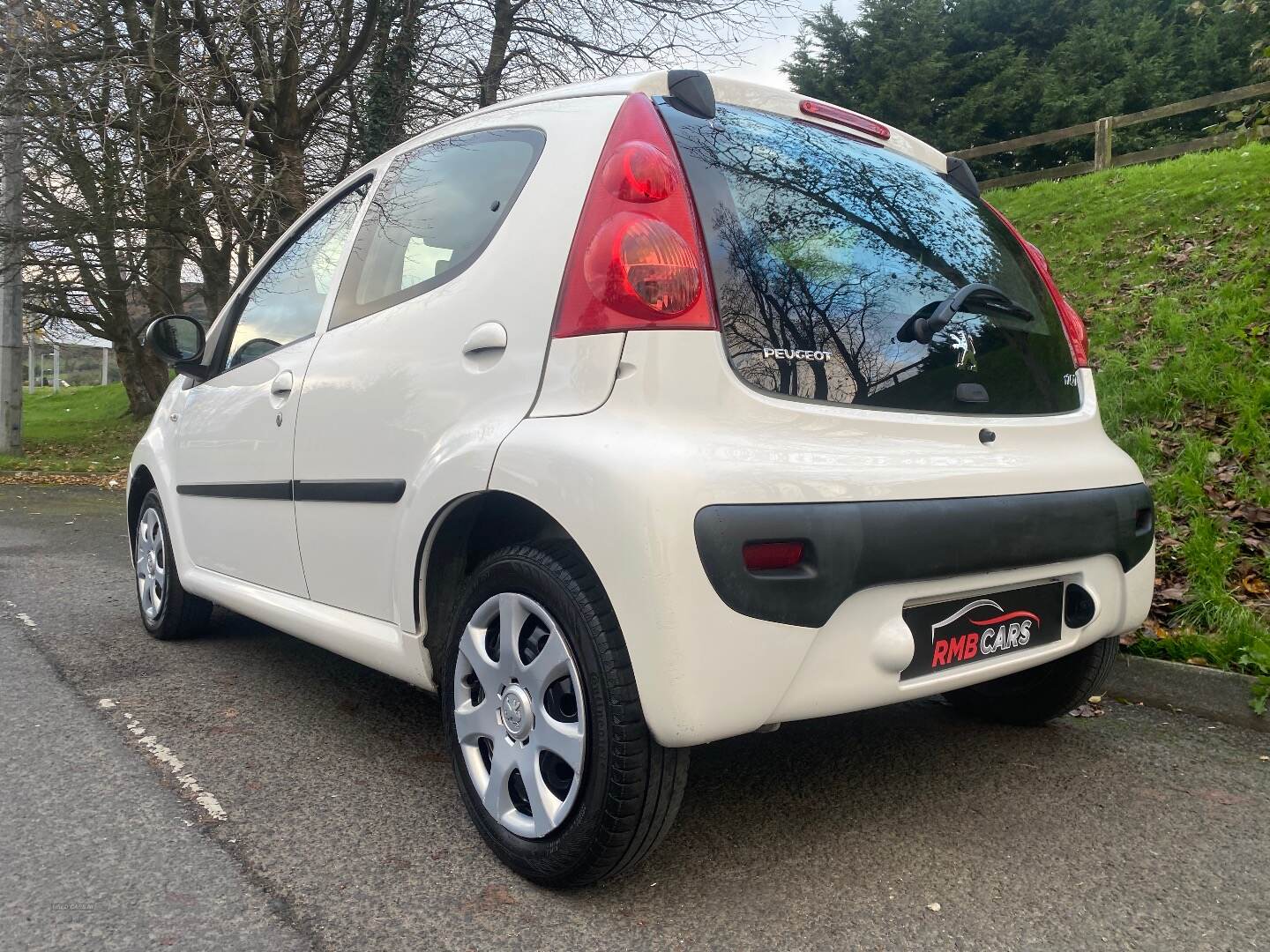 Peugeot 107 HATCHBACK in Down