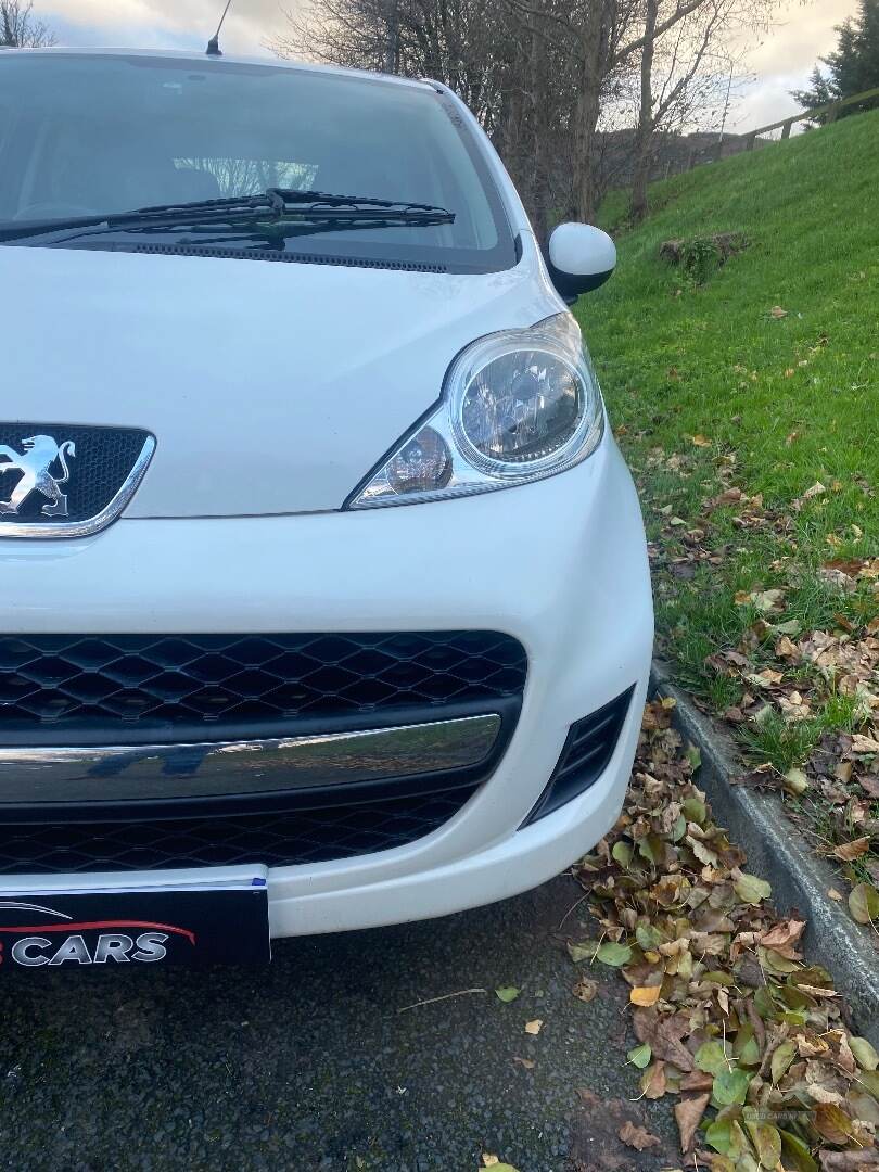 Peugeot 107 HATCHBACK in Down