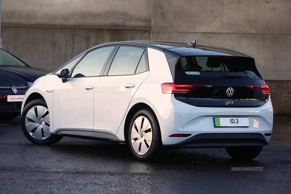 Volkswagen ID.3 Life ID.3 Life 58 kWh Pro 145 PS in Armagh