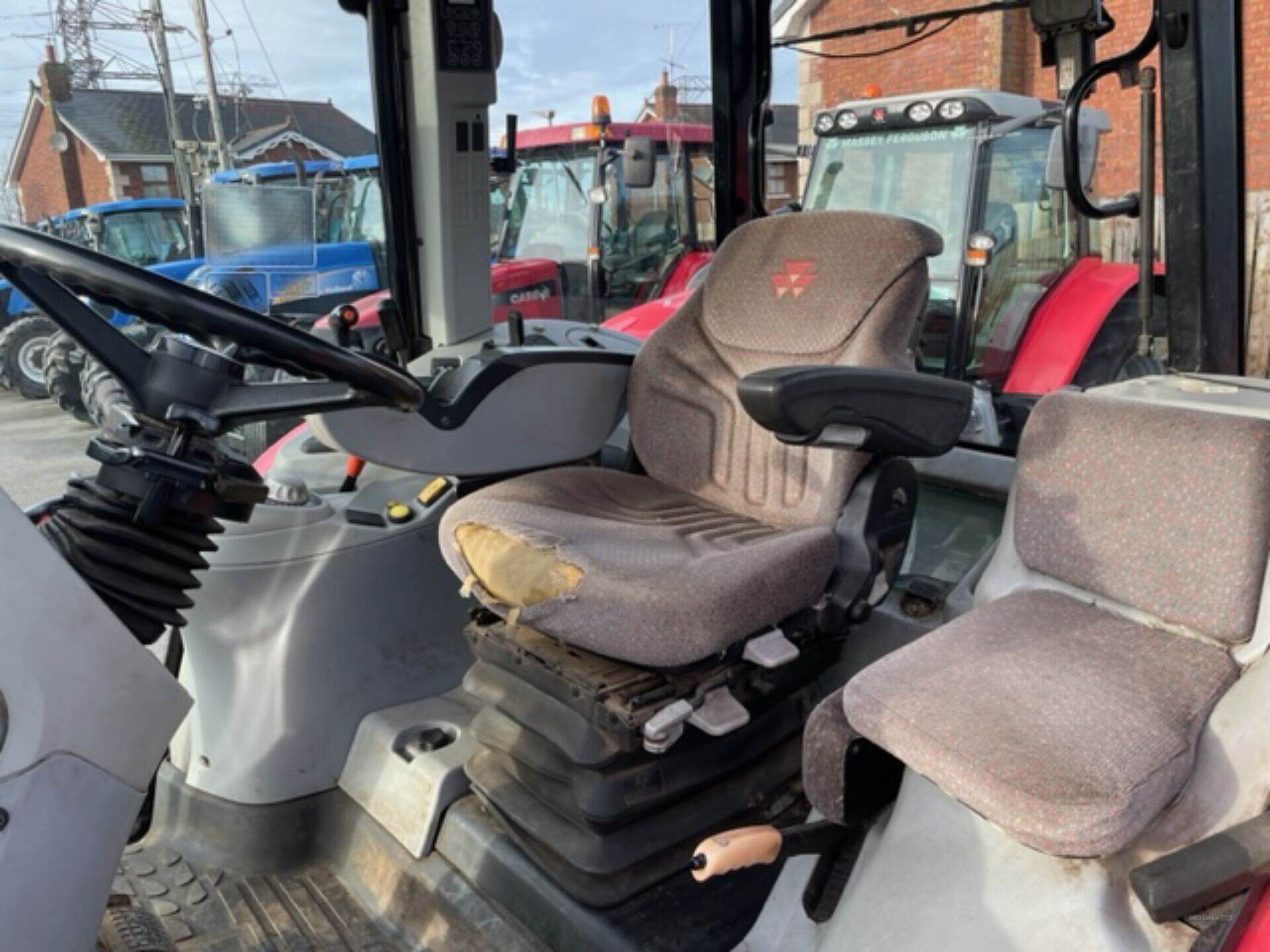 Massey Ferguson 6475