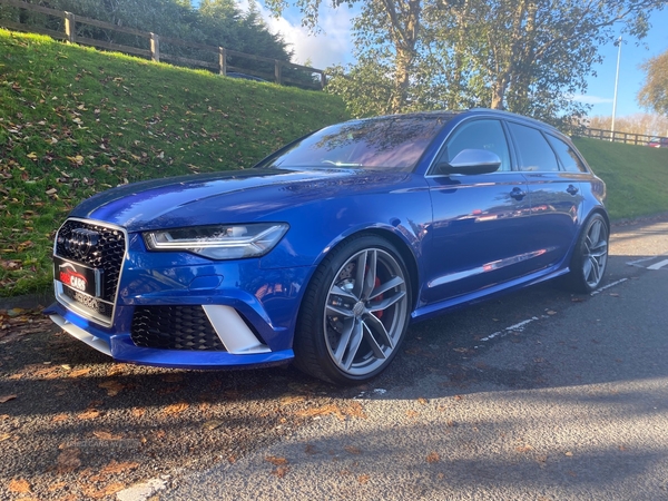 Audi RS6 AVANT in Down