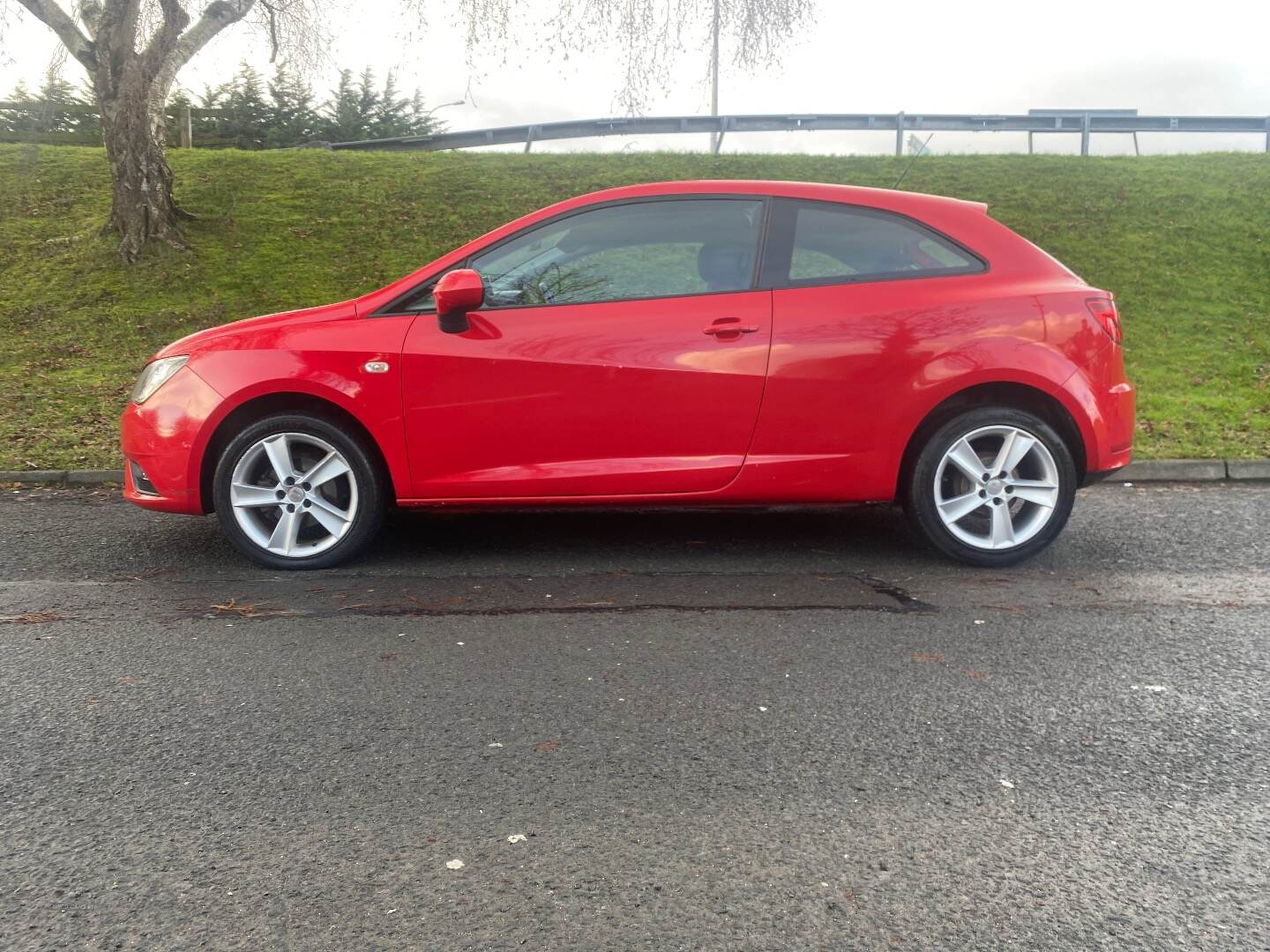 Seat Ibiza SPORT COUPE SPECIAL EDITION in Down