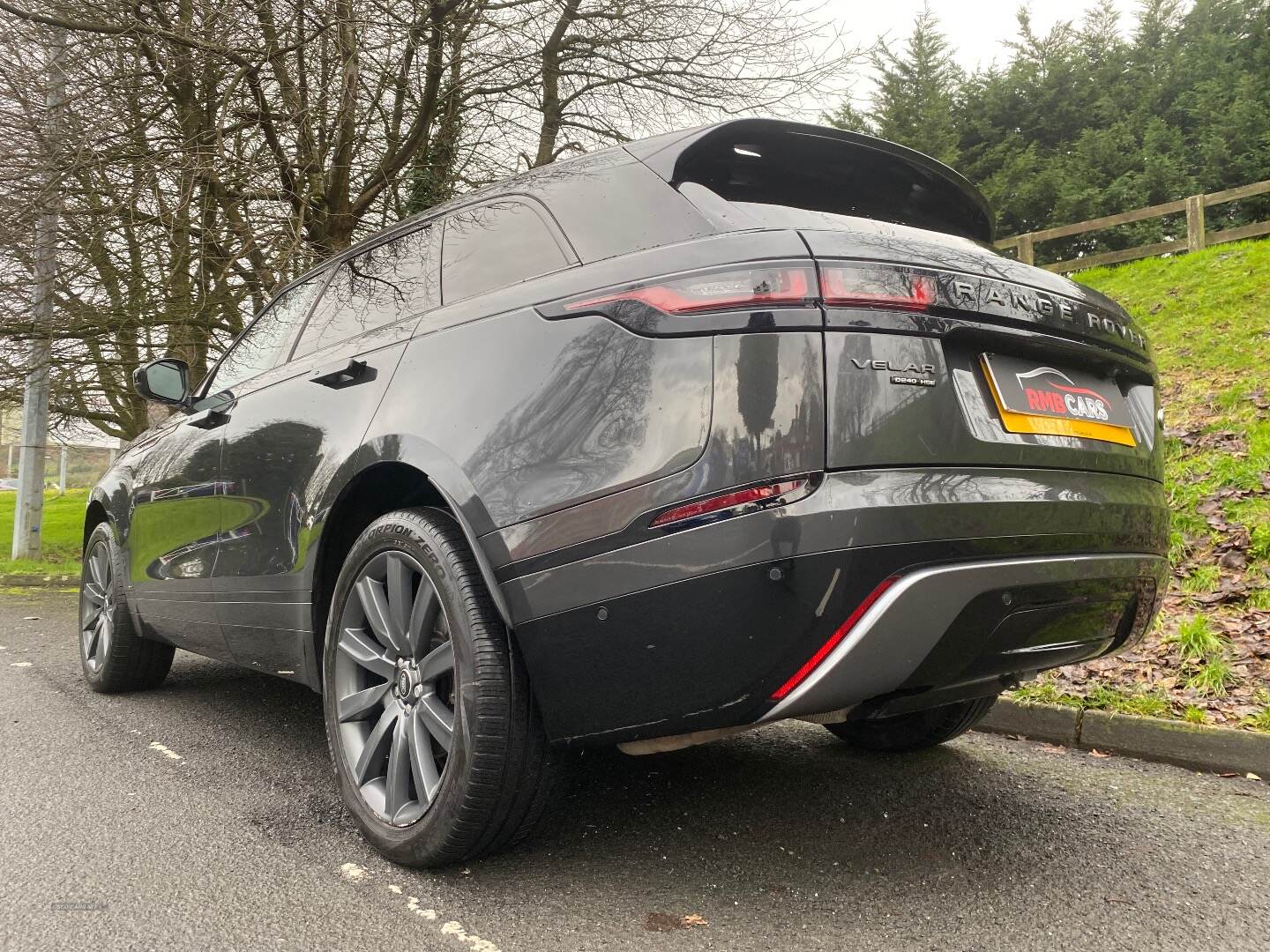 Land Rover Range Rover Velar DIESEL ESTATE in Down