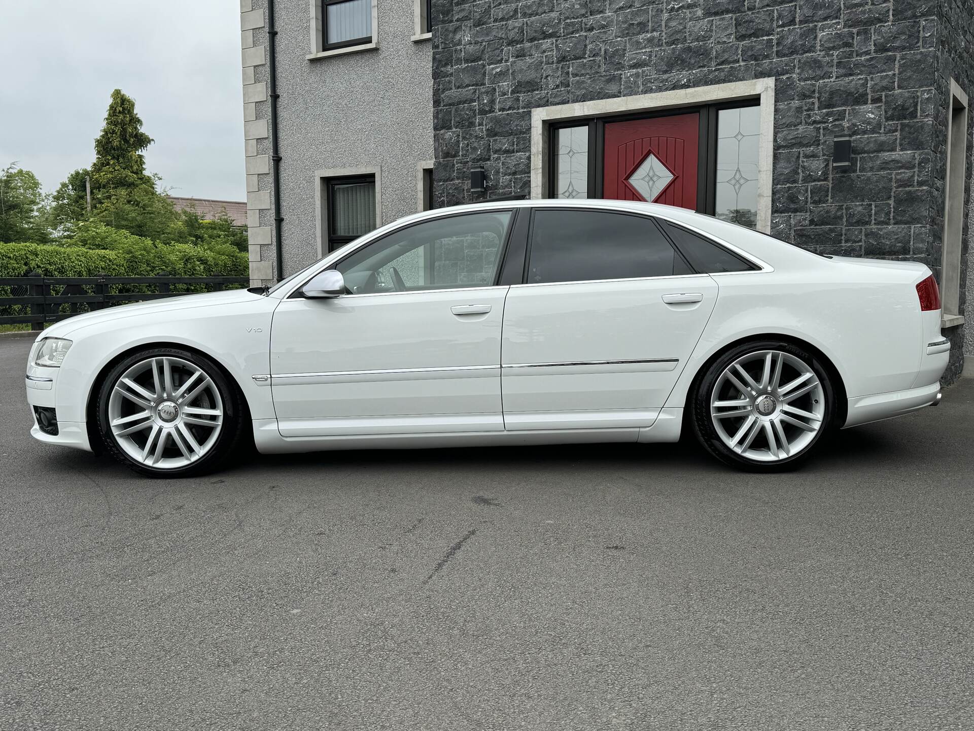 Audi A8 S8 5.2 V10 FSI Quattro Auto 4dr in Antrim