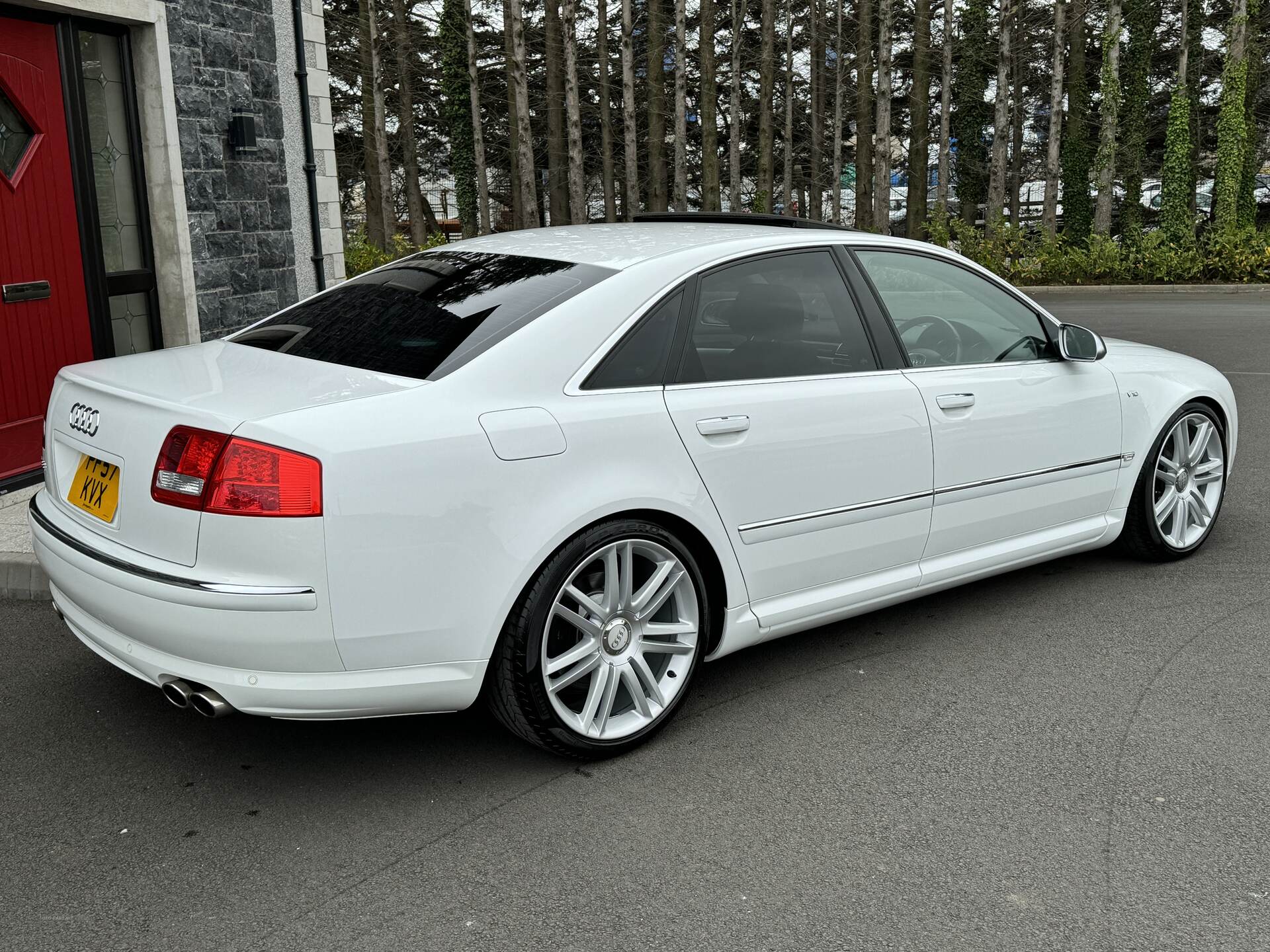 Audi A8 S8 5.2 V10 FSI Quattro Auto 4dr in Antrim