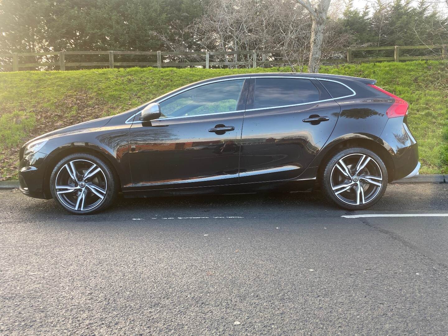 Volvo V40 DIESEL HATCHBACK in Down