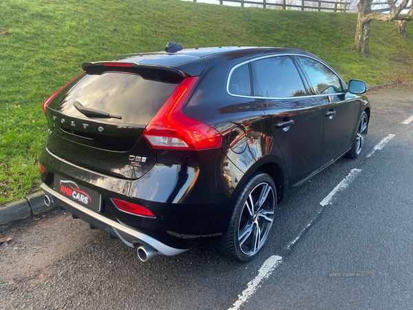 Volvo V40 DIESEL HATCHBACK in Down