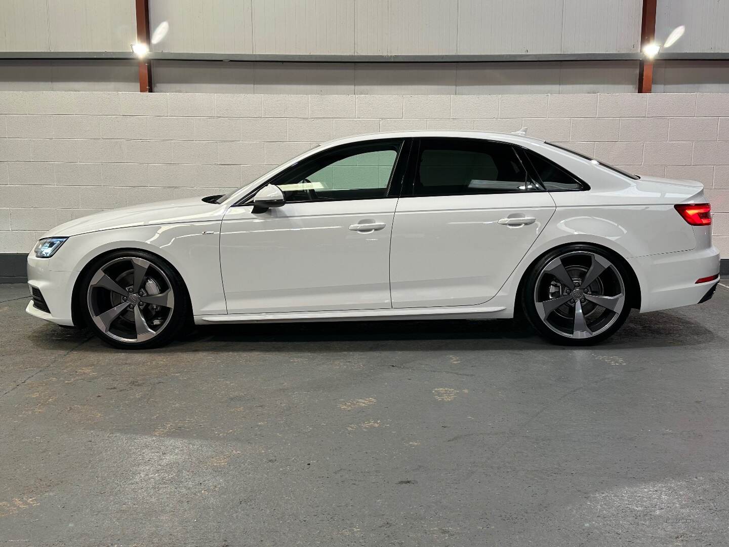 Audi A4 DIESEL SALOON in Antrim