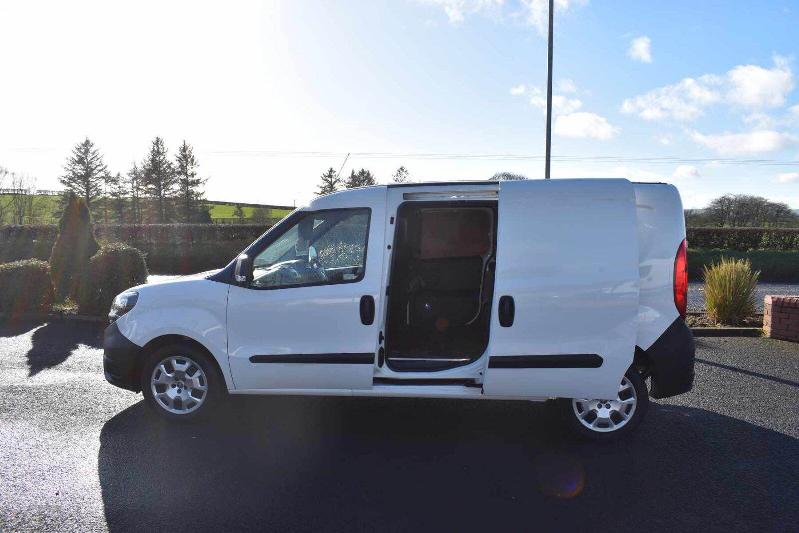 Feb 2019 Fiat Doblo Cargo 1.6 Multijet 16V SX Van